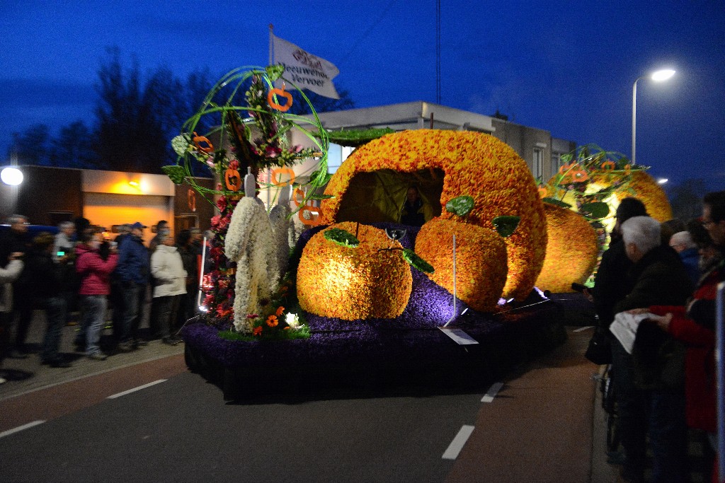 ../Images/Bloemencorso 2015 205.jpg